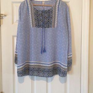 Multi color blue and white boho shirt